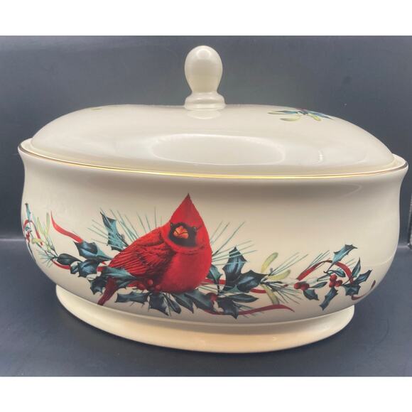 Lenox Winter Greetings Lidded Casserole Serving Dish 2QT Cardinal 870601 9.75" - Picture 1 of 14